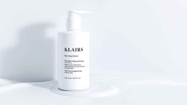 Klairs Rich Moist Foaming Cleanser